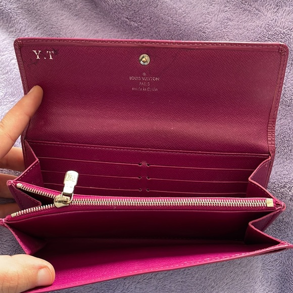 Authentic Louis Vuitton wallet - Picture 3 of 7